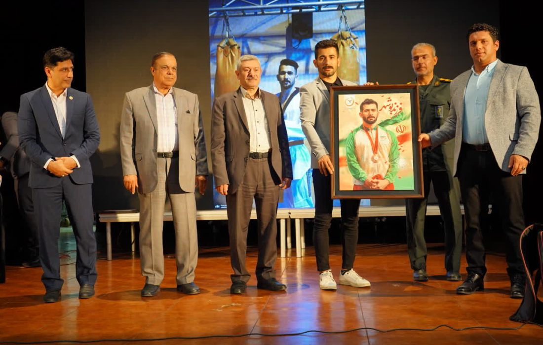 قهرمانان تکواندو کار استان بوشهر تجلیل شدند