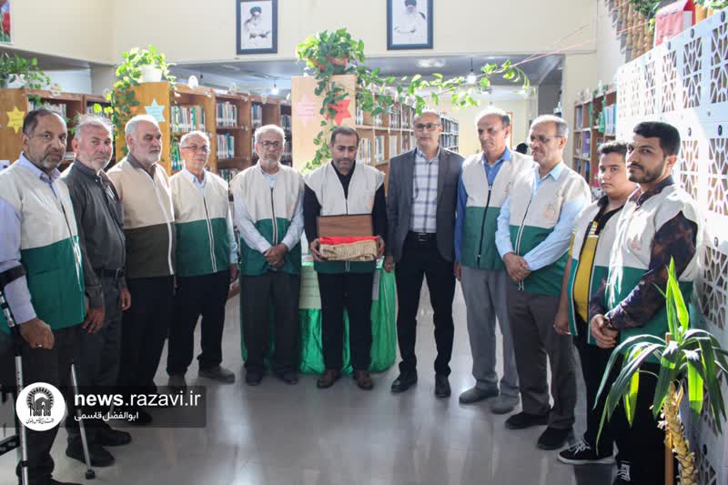بازدید خادمیاران رضوی از کتابخانه عمومی شهید بهشتی برازجان