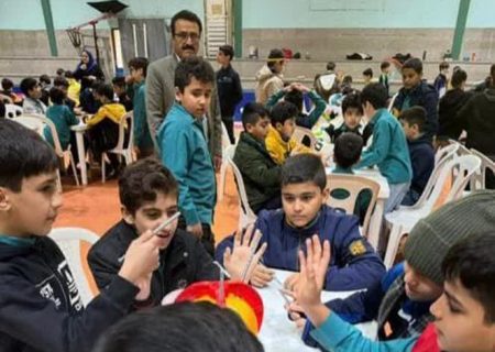 رویداد «صد میز، صد بازی» در بوشهر برگزار شد