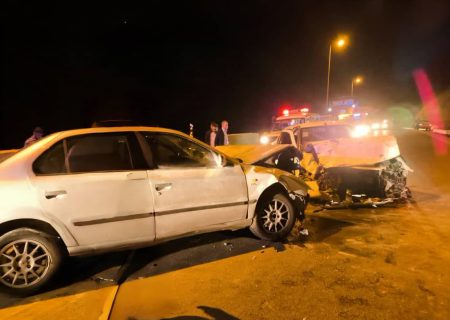 تصادف شاخ به شاخ دو خودرو در دشتستان ۵ مصدوم برجا گذاشت