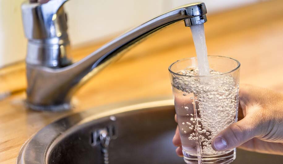 لزوم بهبود وضعیت آب شرب دشتستان؛ وزیر نیرو قول پیگیری داد