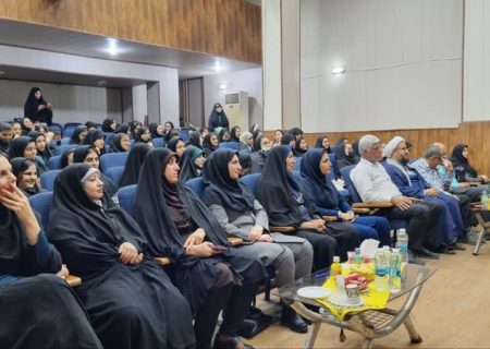 مهارت آموزی بدون پایبندی به آرمانهای انقلاب به نتیجه نمی رسد