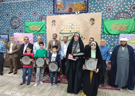 اولین جشنواره فرهنگی هنری مشاعره رضوی در بوشهر برگزار شد