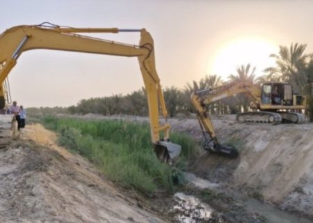 تداوم طرح جامع لایروبی زهکش‌های شهرستان دشتستان