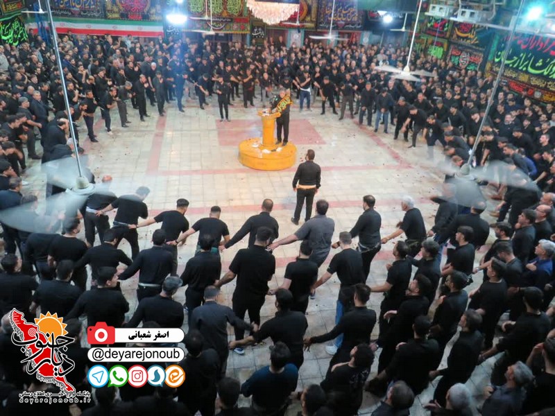 مراسم سینه‌زنی سنتی شب عاشورا در مسجد دلگشا برازجان