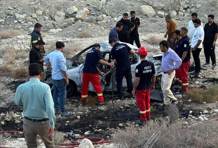 واژگونی و حریق خودرو در محور سیراف – کنگان جان ۲ نفر را گرفت
