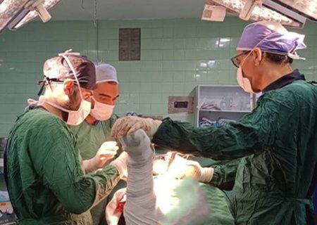 نخستین جراحی پیچیده لگن در بیمارستان گناوه با موفقیت انجام شد