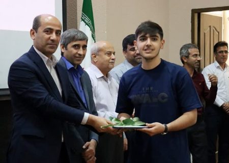 برترین‌های کنکور سراسری در شهرستان دشتی تجلیل شدند