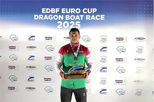 مدال طلای یوروکاپ دبی بر گردن ملیپوش بوشهری دراگونبوت