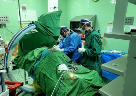 انجام نخستین عمل جراحی سنگ کلیه PCNL در جنوب استان بوشهر