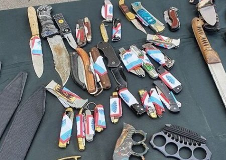 جزییات کشف ۶۰ هزار قبضه سلاح سرد در بوشهر