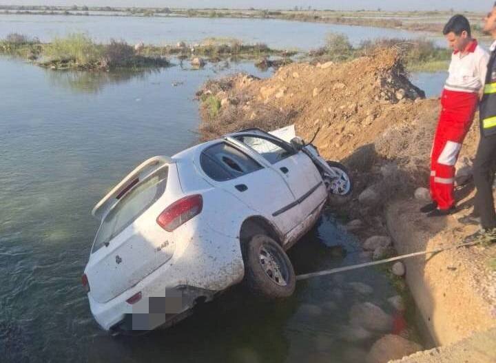واژگونی خودرو در جاده ساحلی «بوشهر – گناوه» یک جانباخته داشت