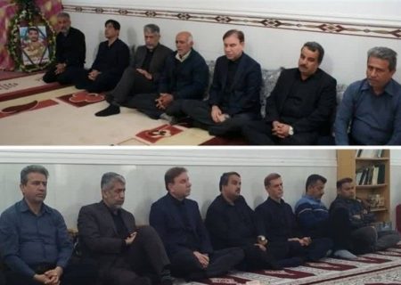 دیدار استاندار بوشهر از خانواده 2 شهید جنگ تحمیلی اخیر در دشتستان