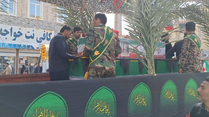شهید مدافع وطن در گناوه تشییع و تدفین شد