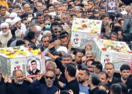 وداع باشکوه کنگانی‌ها با ۹ شهید مدافع آسمان