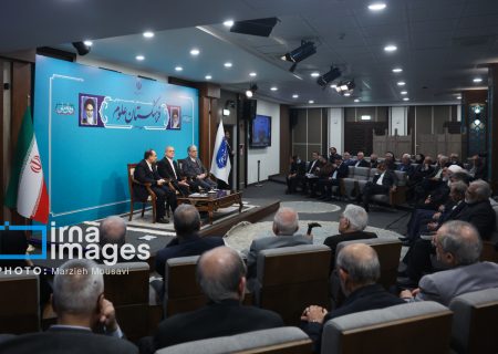 استاد بوشهری عضو پیوسته فرهنگستان علوم پزشکی کشور شد