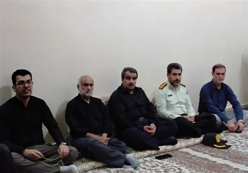 دیدار با خانواده شهید اقتدار «حمیدرضا دهقانی» در دشتستان