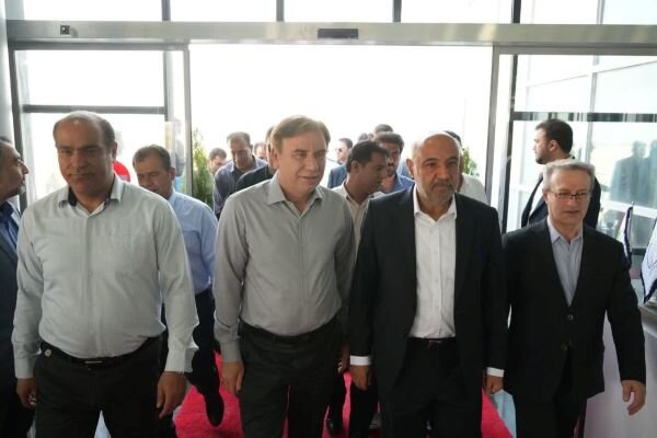 انعقاد 3 تفاهمنامه در سفر وزیر کار به عسلویه