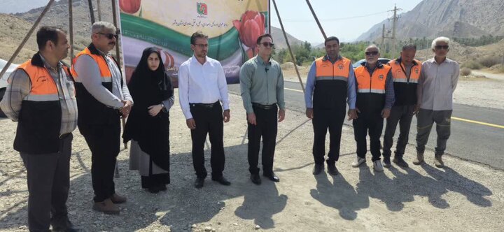 پروژه آسفالت حفاظتی محور اهرم ـ خائیز بهرهبرداری شد